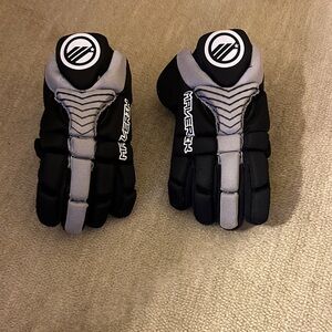 Maverik XS, 9 inch lacrosse gloves.